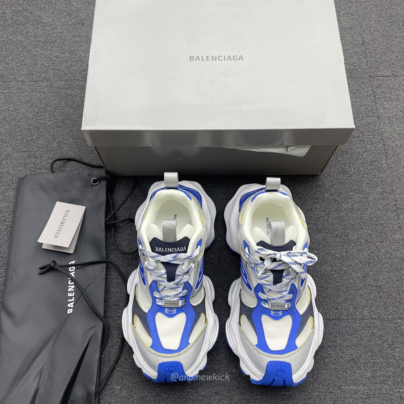 Balenciaga Cargo Sneaker White Grey Blue 784341 W2mv6 0328 (2) - newkick.vip